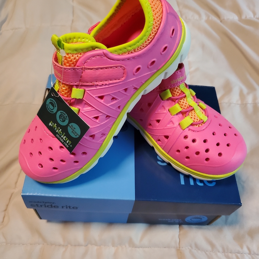 Stride Rite Phibian